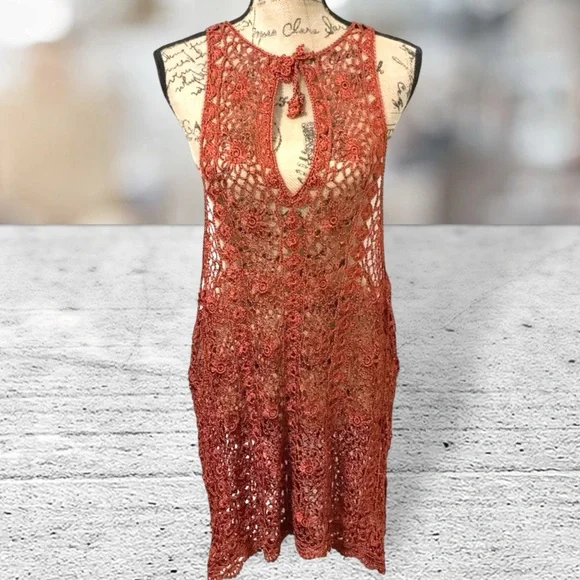 Minkpink Evelyn Crochet Cover Up NWT Beach Sarong Size XS - Picture 3 of 8